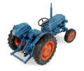 UH6273 traktor Fordson Super Dexta (1962) - model w skali 1 16.png