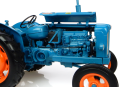 UH2640 traktor Fordson Power Major (1965) - model w skali 1 16.png