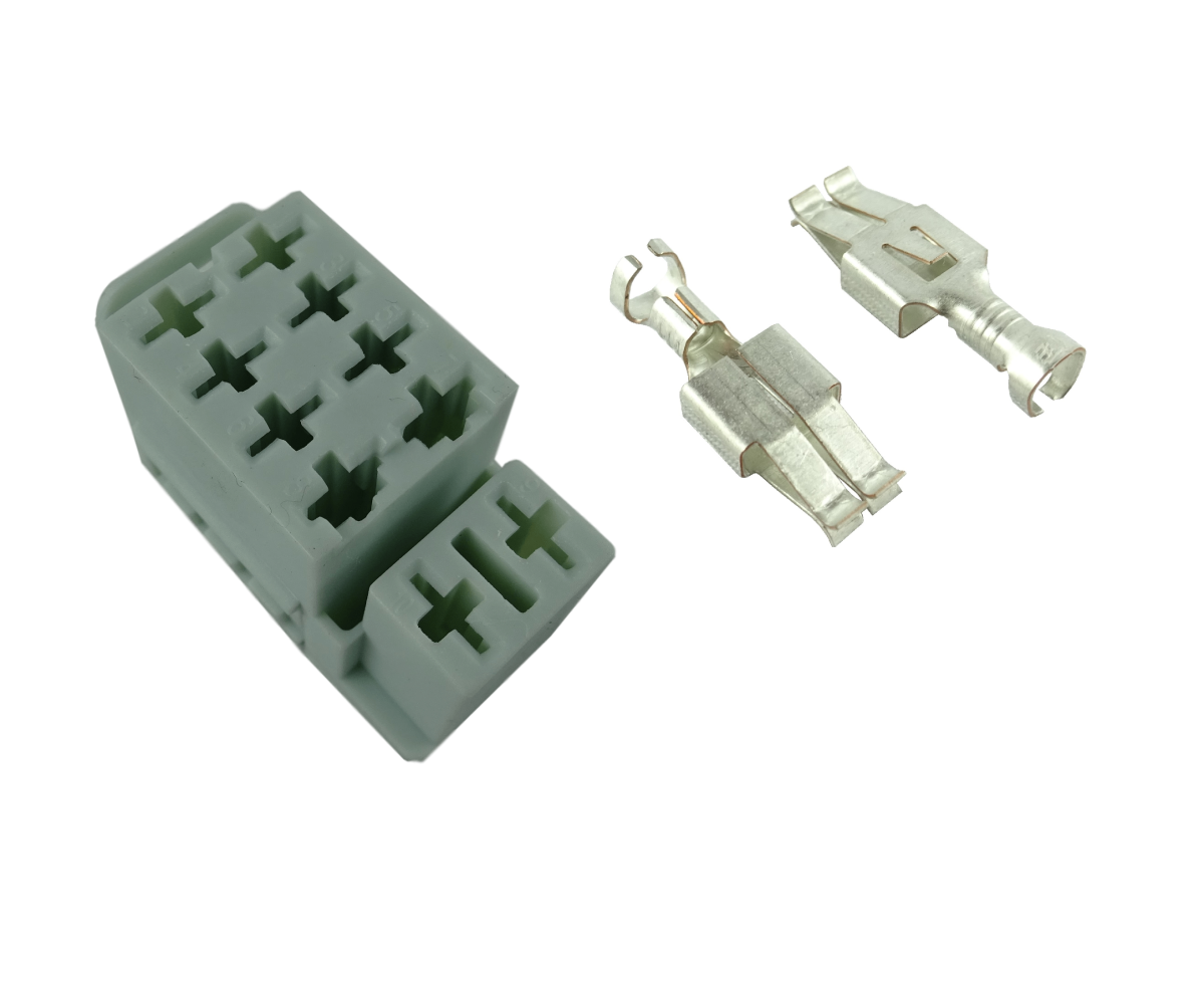 693757 kostka  plus konektorki 191556.png