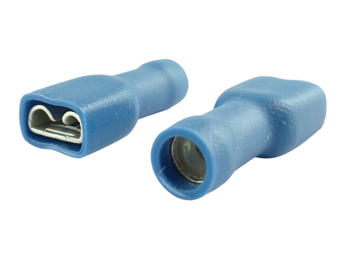 wurth-055890522-złączka-żeńska-6,3-mm-cała-izolowana-niebieska.jpg