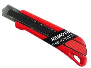 Nóż segmentowy 18mm z magazynkiem ostrzy + blokada PRO