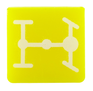 Napęd na cztery koła, blokada osi skrętnej - płytka podświetlana, żółta