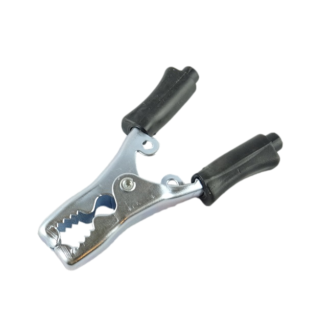 Krokodylek czarny do max 40A, mały, na kabel 4-6mm2.jpg